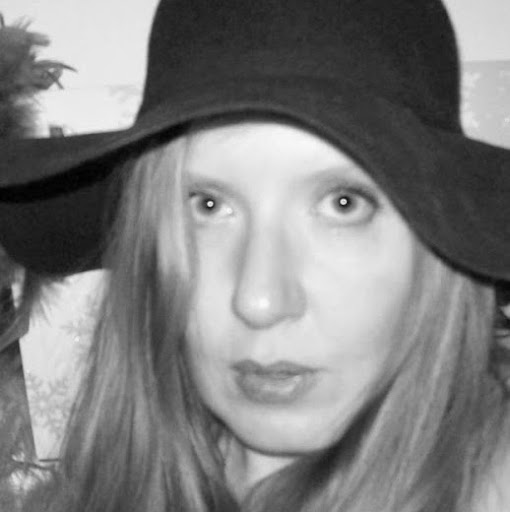 Claire Baker Photo 16