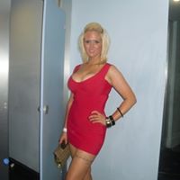 Jane Groves Photo 22