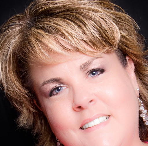 Nancy Guillen Photo 23