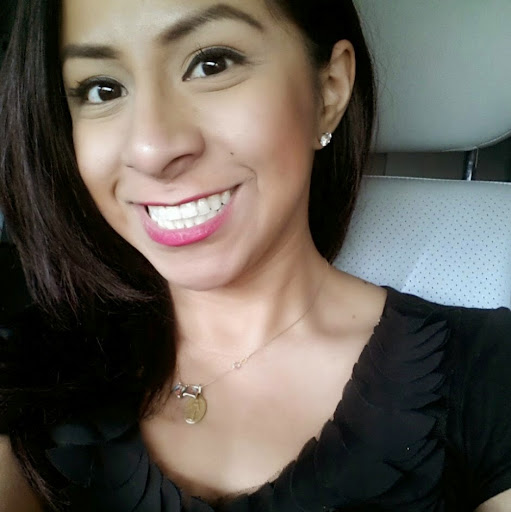Jennifer Arellano Photo 17