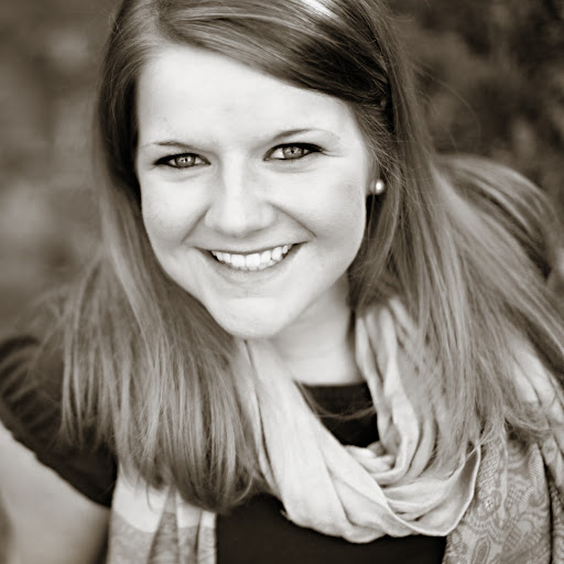 Emily James Photo 10