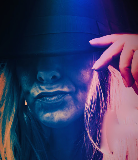 Joanna Barker Photo 18