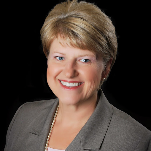 Janet Schwarz Photo 10