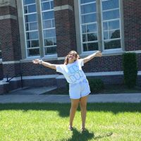 Elizabeth Shugart Photo 4