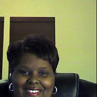 Shellie Thomas Photo 16