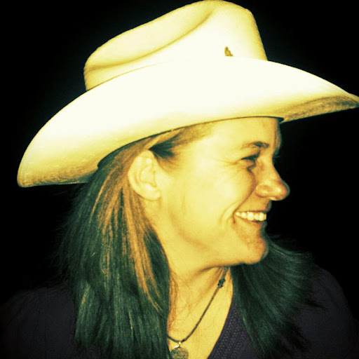 Valerie West Photo 5
