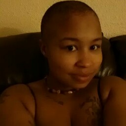 Victoria Helm Photo 25