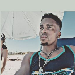 Chris Perry Photo 39