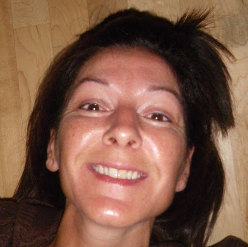 Angela Lawrence Photo 14