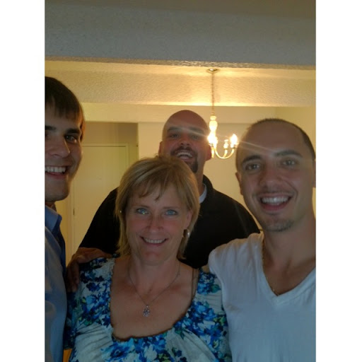 Sandra Tucker Photo 17