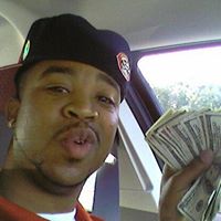 Aaron Vaughan Photo 8