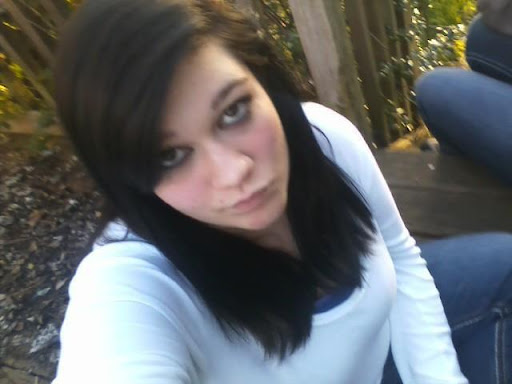 Caitlin Elliott Photo 17
