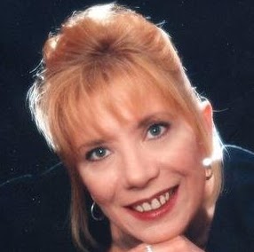 Joanne Ross Photo 15