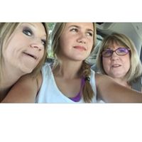 Stephanie Chandler Photo 45