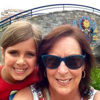 Elizabeth Schulz Photo 29