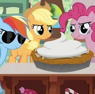 Julianne Johnson Photo 14