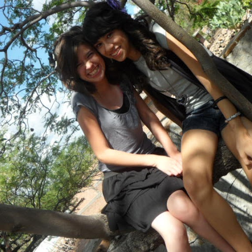 Cynthia Torres Photo 36