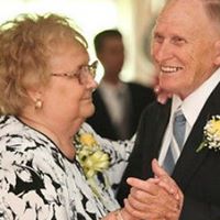 Lonnie Kelly Photo 22