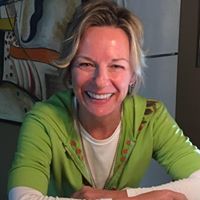 Connie Mendoza Photo 14