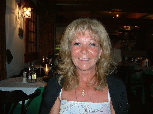 Christine Hooper Photo 19
