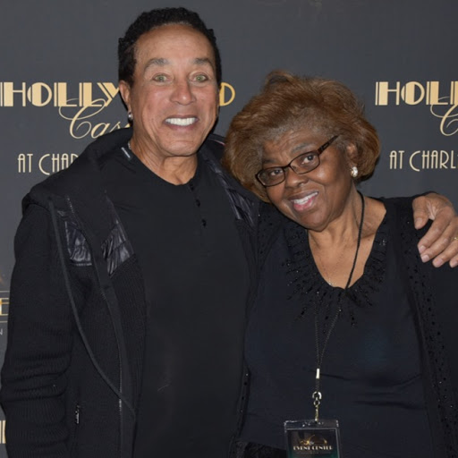 Cynthia Battle Photo 11