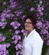 Carole Higgins Photo 1