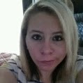 Elizabeth Compton Photo 13