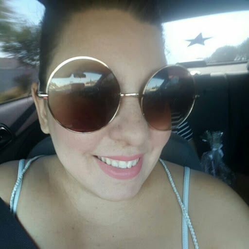 Alicia Becerra Photo 12
