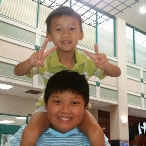 Hung Pham Photo 22