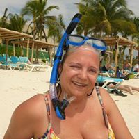 Julie Charland Photo 7