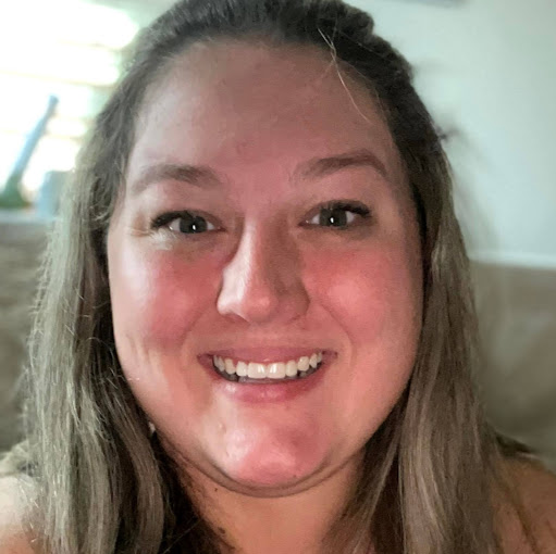 Emily Peters Photo 49