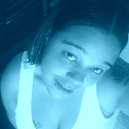 Angela Harley Photo 10