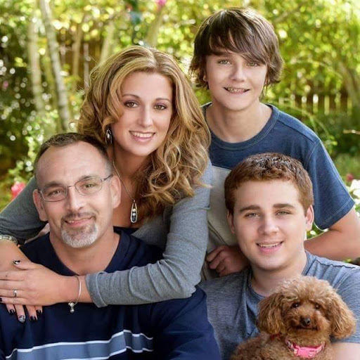 Kathleen Springer Photo 37