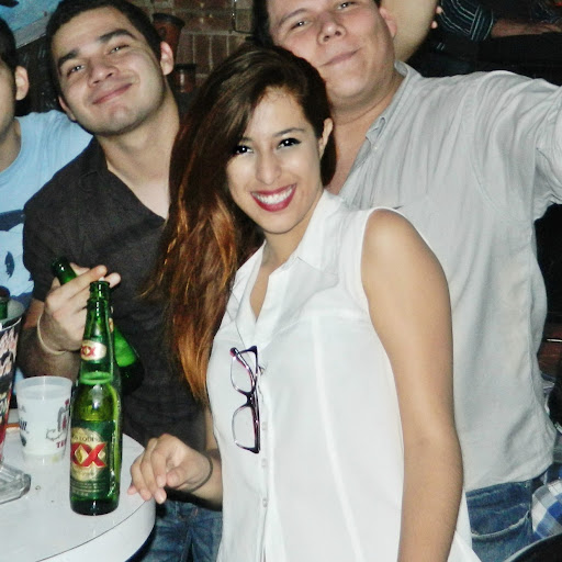 Victoria Arredondo Photo 6