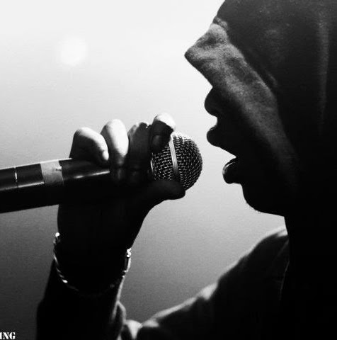 Julie Blanchard Photo 28