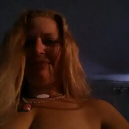 Kathryn Henry Photo 11