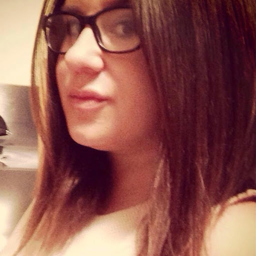 Victoria Lindsay Photo 16