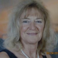 Pamela Raymond Photo 35