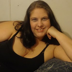 Michelle Hickman Photo 14