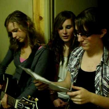 Kristen Waters Photo 16