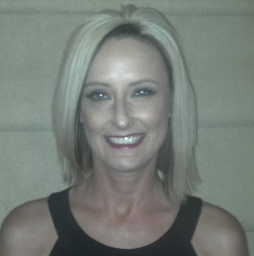 Sandy Hunter Photo 36