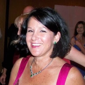 Janelle Robbins Photo 10