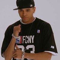 Carly Santiago Photo 14