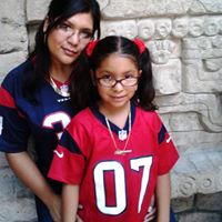 Julie Vasquez Photo 16