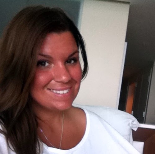Lauren Davis Photo 59