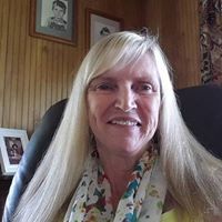 Becky Caldwell Photo 17