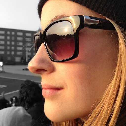 Stephanie Mercier Photo 12