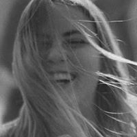 Connie Chapman Photo 9