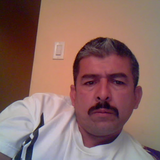 Alex Zuniga Photo 27