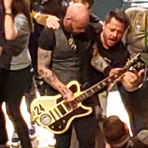 Christian Summers Photo 31